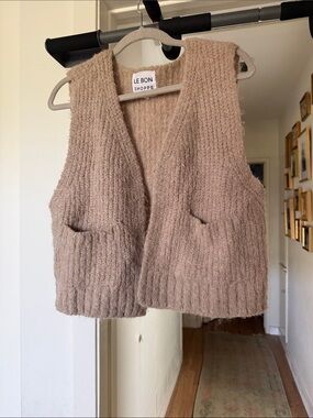 Le Bon Shoppe Beige Knit Vest Sweater